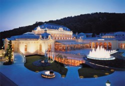 Copyright: Hasslinger